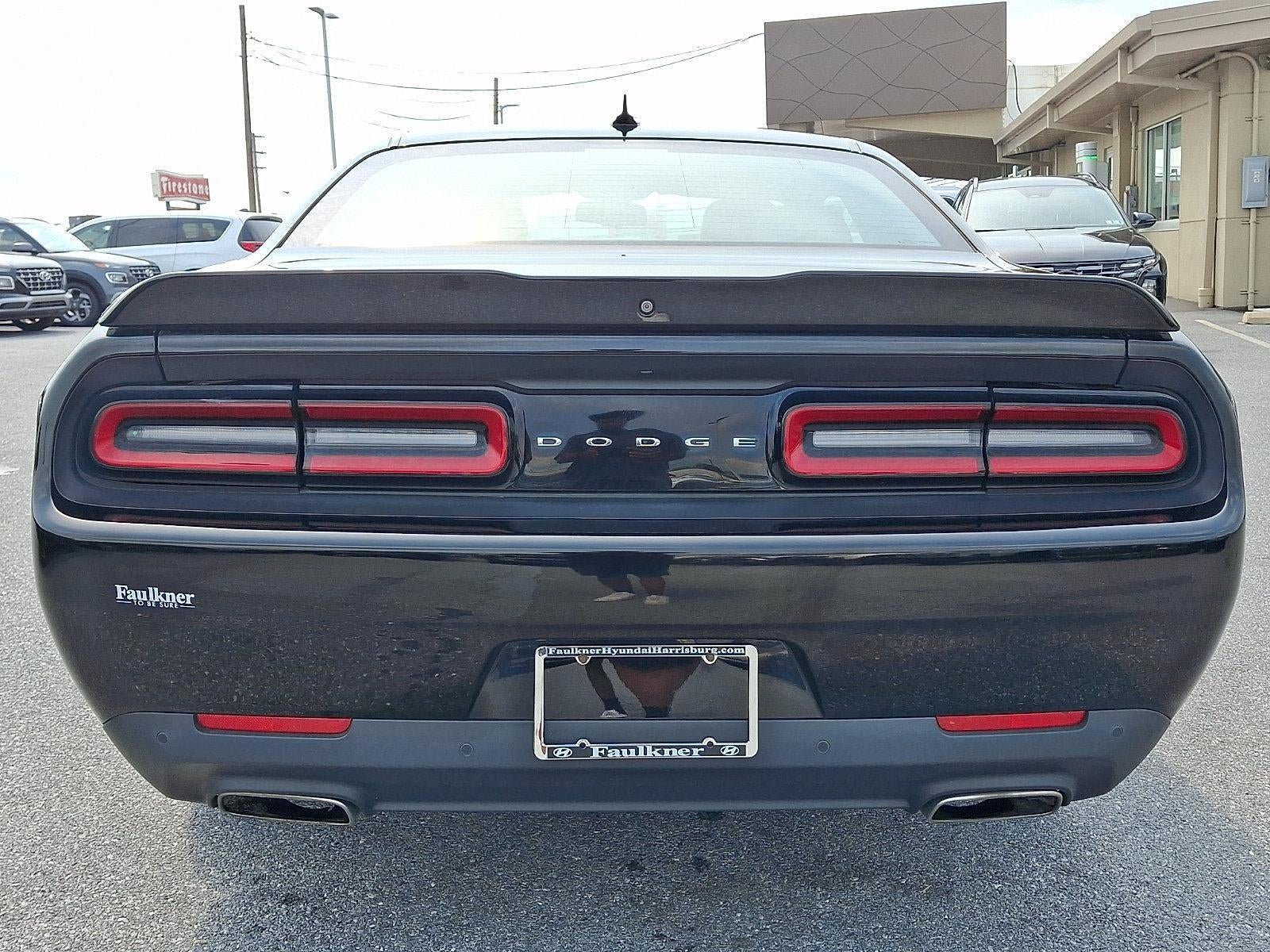 2018 Dodge Challenger SXT Plus