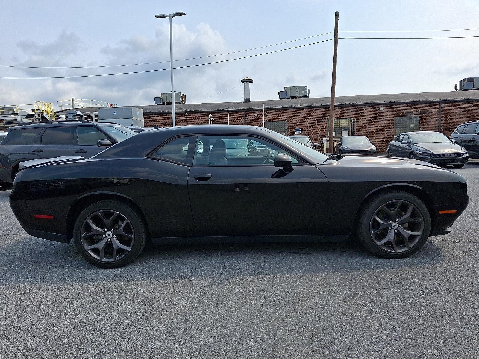 2018 Dodge Challenger SXT Plus