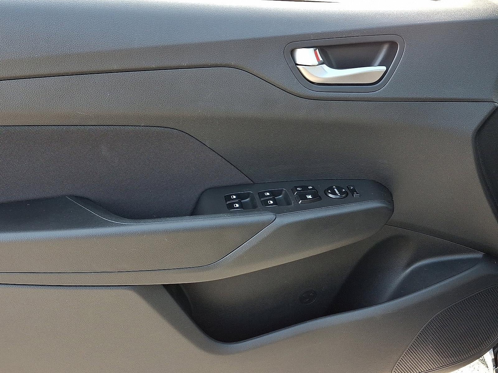 2020 Hyundai ACCENT SE