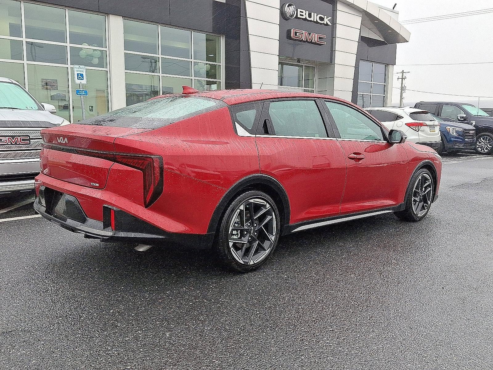 2025 Kia K4 GT-Line