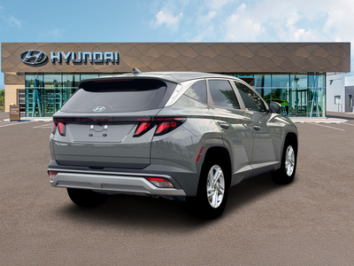 2026 Hyundai TUCSON SE FWD