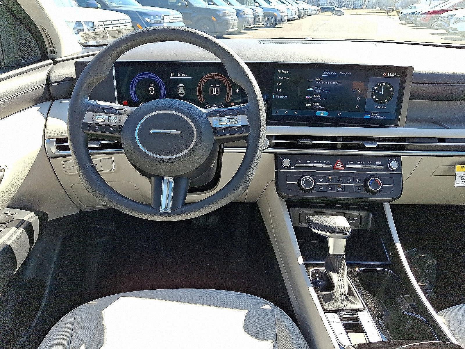 2026 Hyundai TUCSON SE AWD