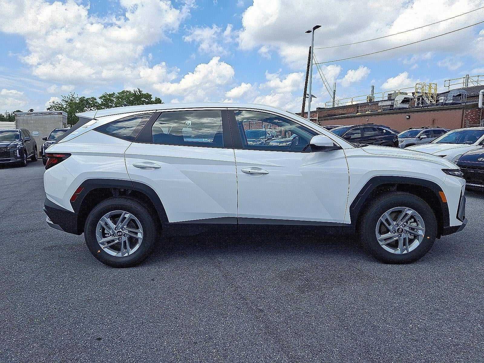 2026 Hyundai TUCSON SE AWD