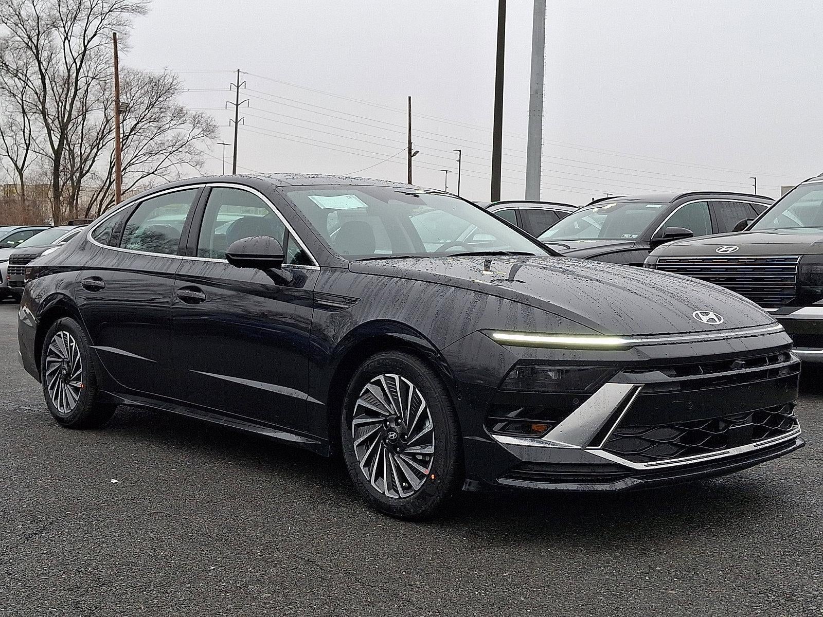 2026 Hyundai SONATA Hybrid Limited