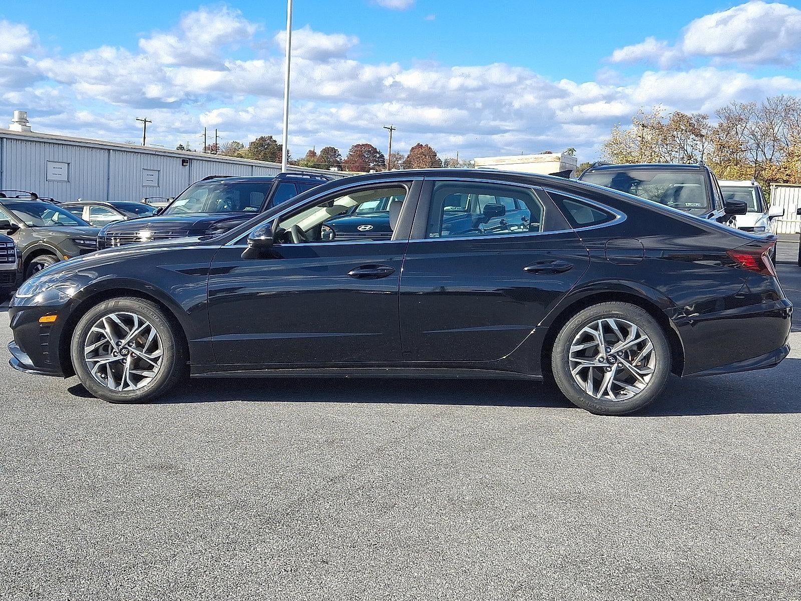 2022 Hyundai SONATA SEL