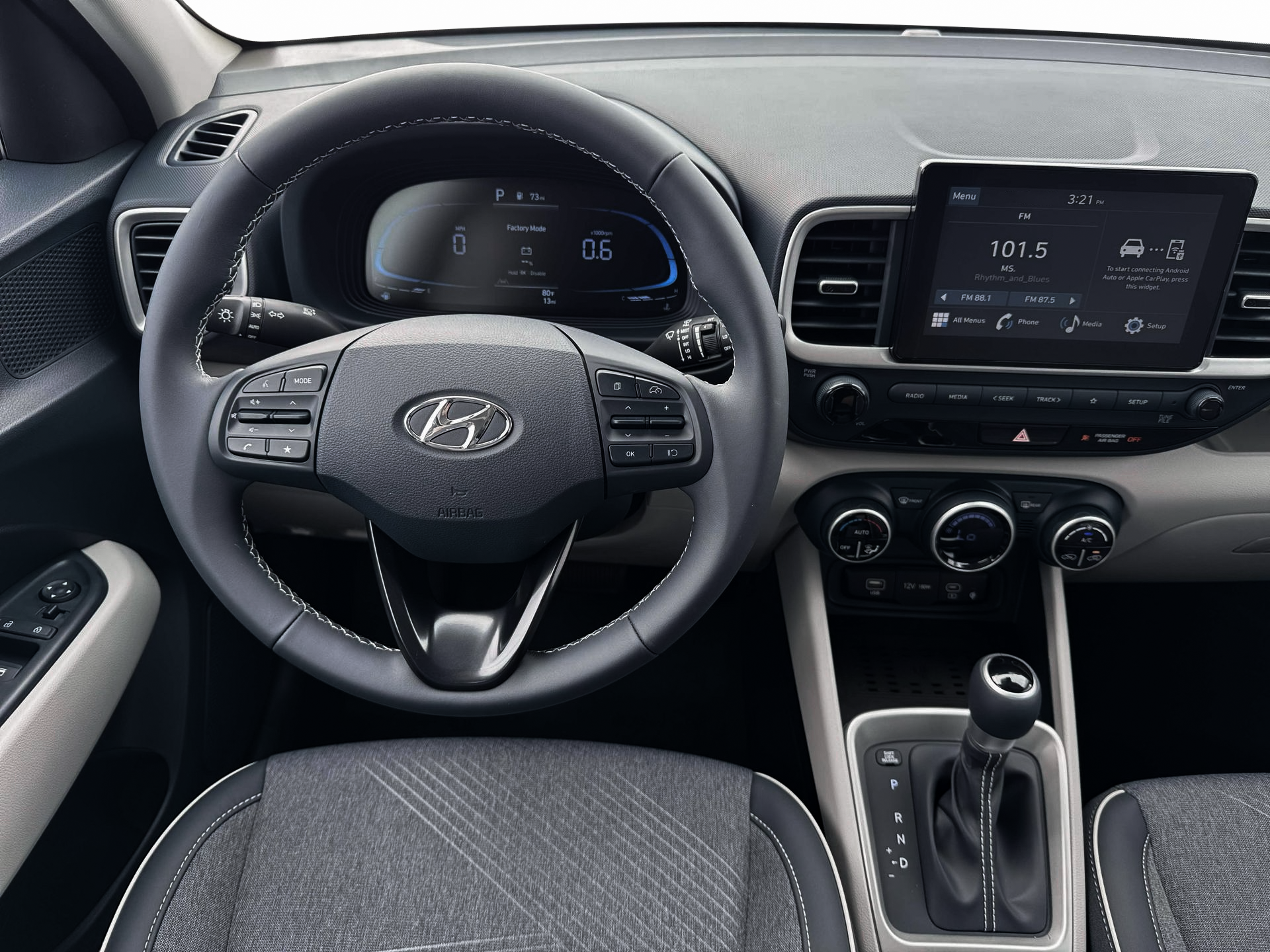 2026 Hyundai VENUE SEL w/Two-Tone Roof