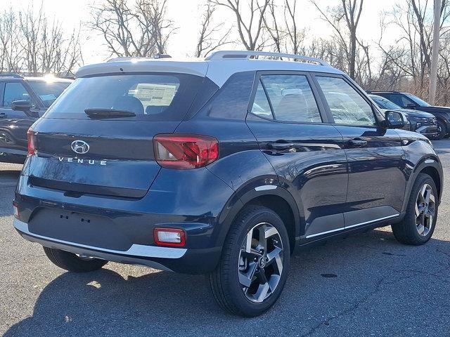 2026 Hyundai VENUE SEL w/Two-Tone Roof